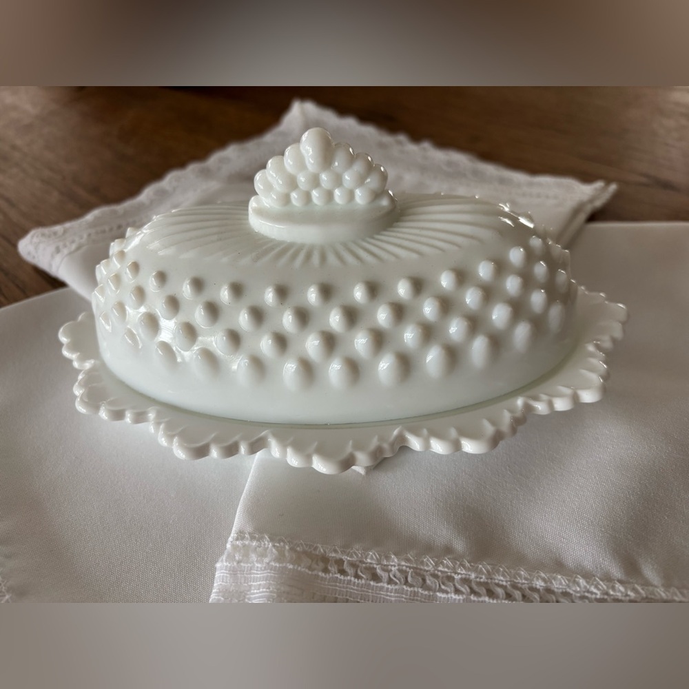 Fenton Vintage White Hobnail Covered Butter Dish - Picture 2 of 4
